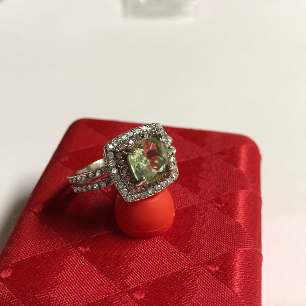 CZ Diamond ring - Picture 4 of 7